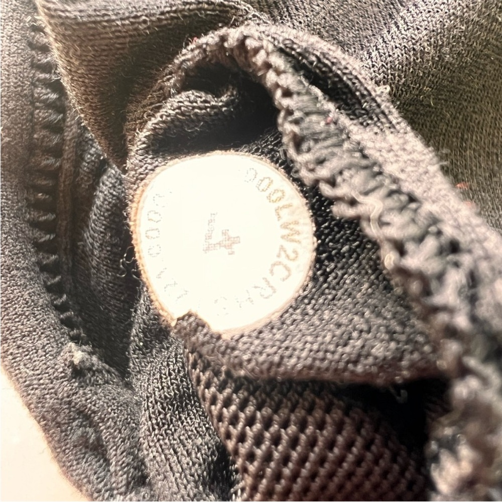Lululemon - Picture 5 of 5